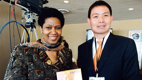 lewin乐玩尊贵定制礼 敬赠南非首位女性副总统